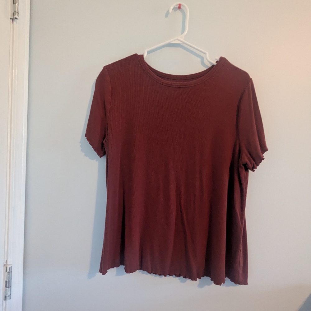 Women's Burgundy Top